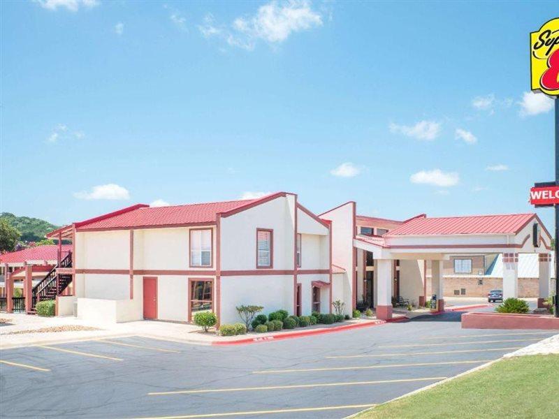 Super 8 By Wyndham Kerrville Tx Kültér fotó