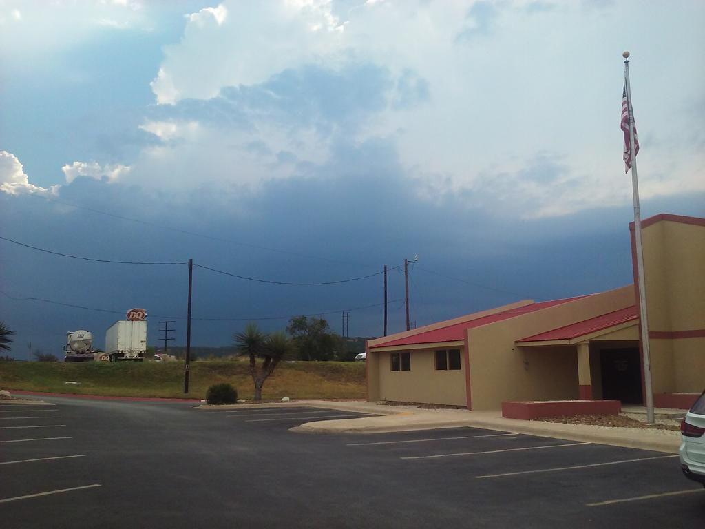 Super 8 By Wyndham Kerrville Tx Kültér fotó