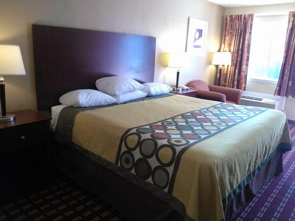 Super 8 By Wyndham Kerrville Tx Kültér fotó